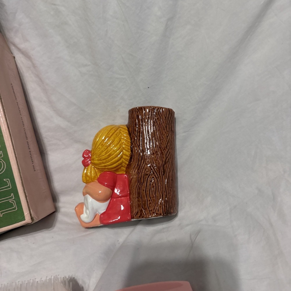 VINTAGE Lil Groomster Brush and Comb Set Ceramic Holder #5394G Missy And Kitty - Picture 8 of 8
